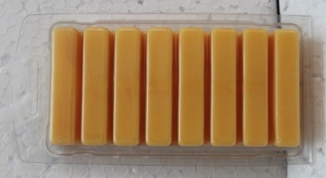 8 Cavity Wax melt Pineapple Mango Back side